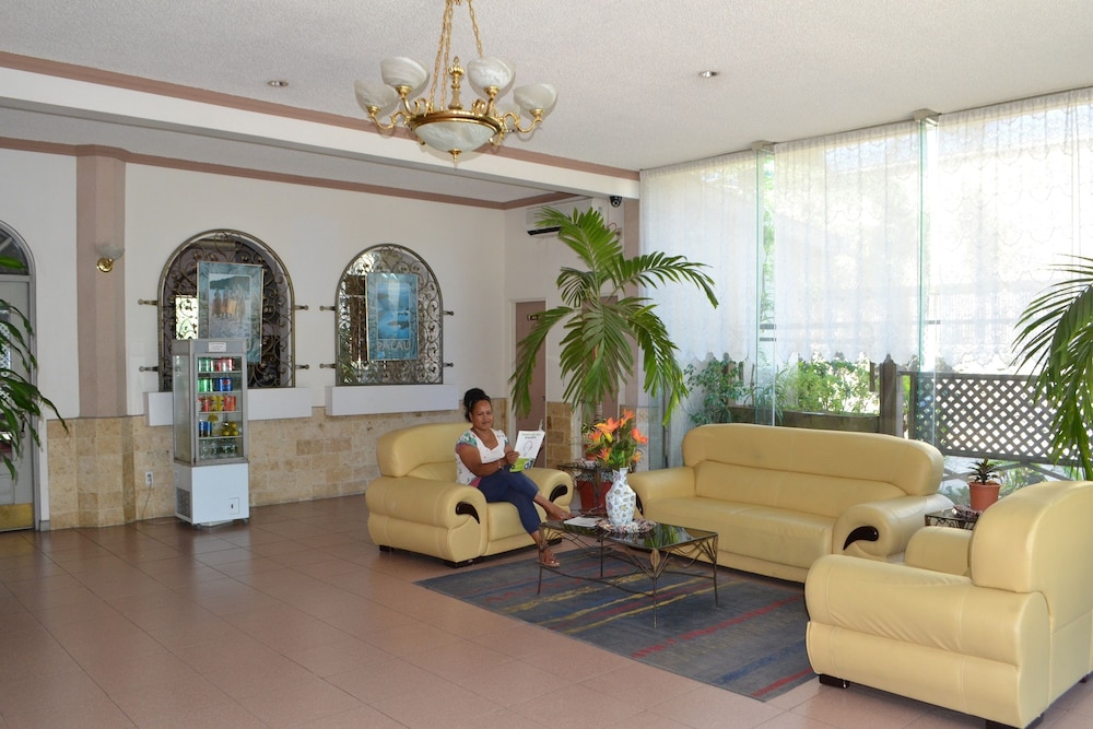 West Plaza Hotel Malakal 20/40