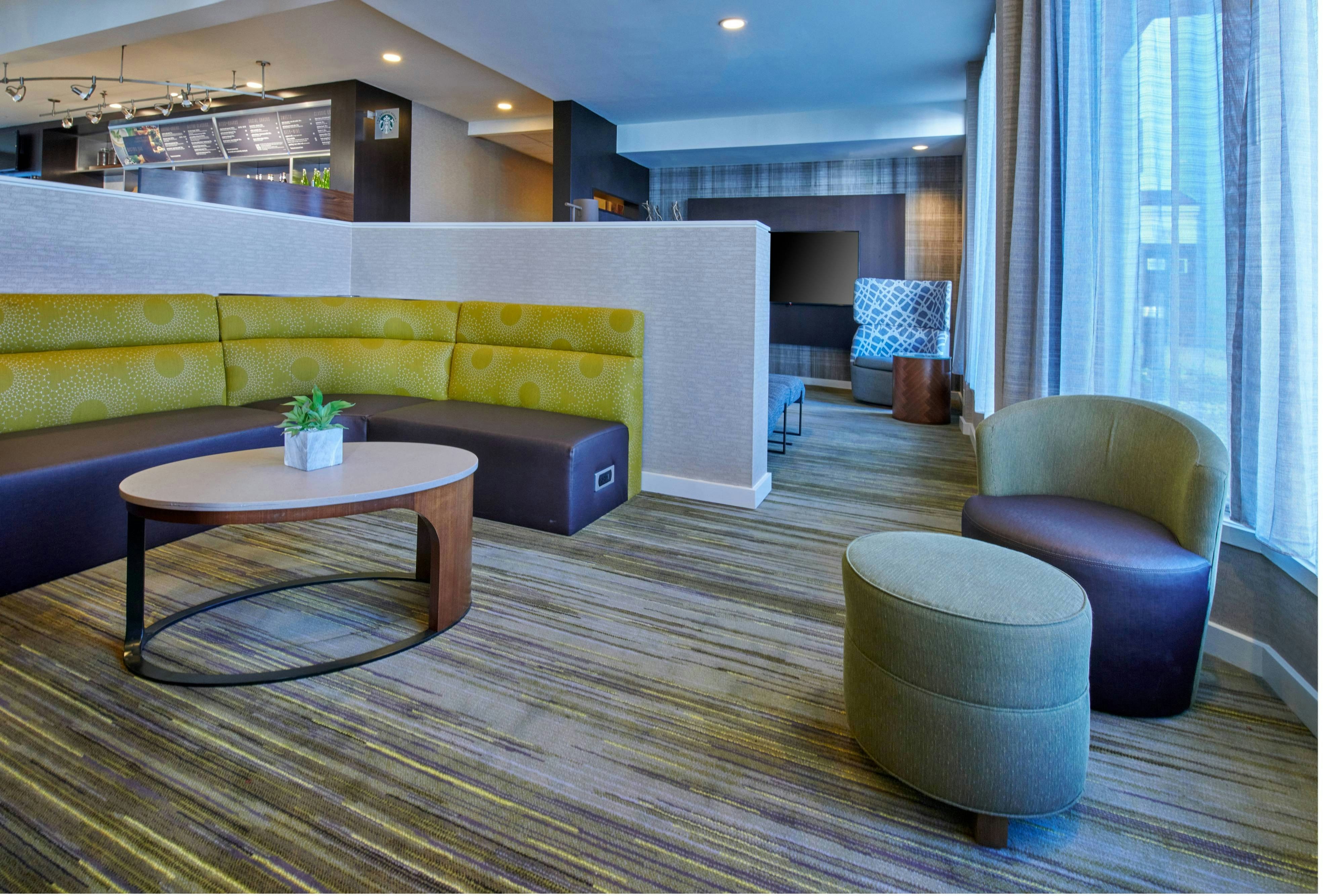 Courtyard Indianapolis Castleton 25/46
