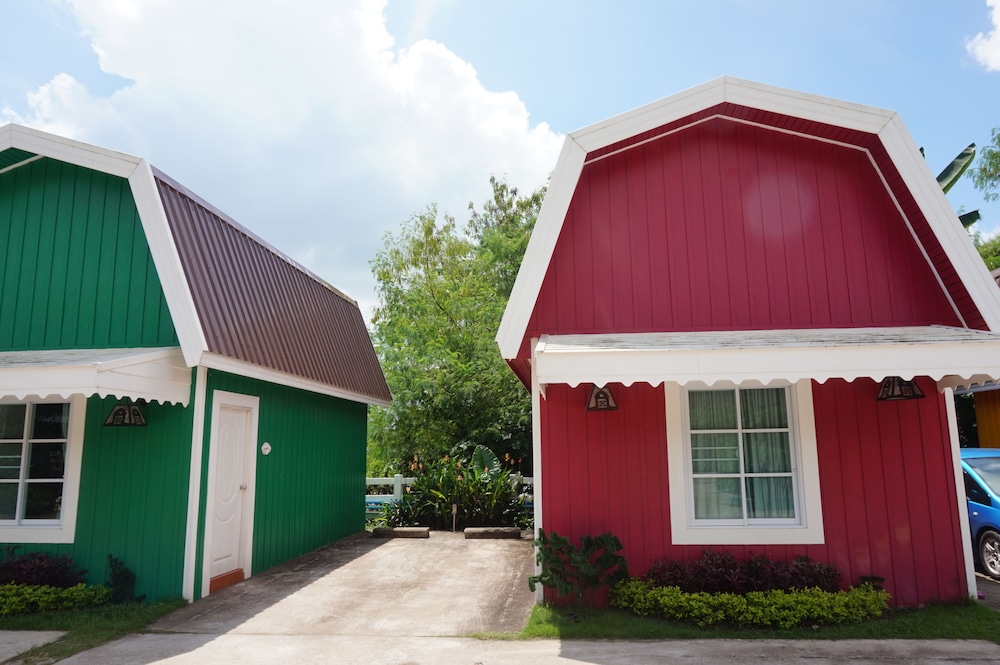 Color Ville Resort 2/30