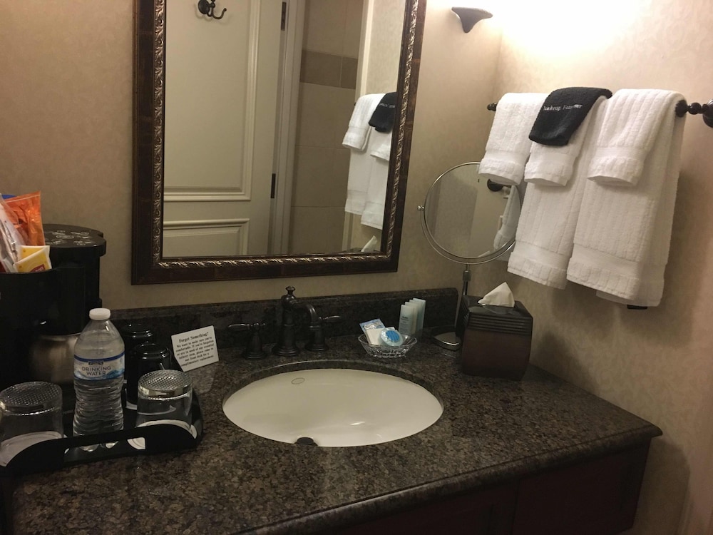 Liberty Hotel Ascend Hotel Collection 24/46