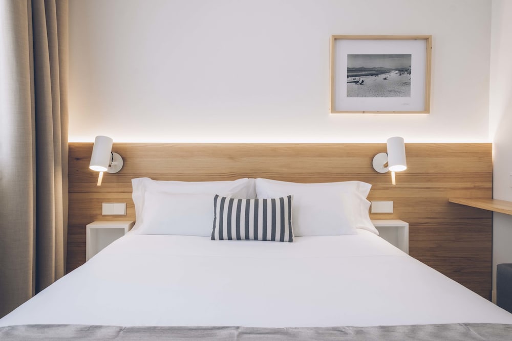 AYA Seahotel - Adults Only 17/62