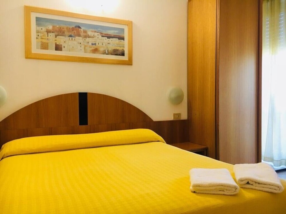 HOTEL PICADOR 5/22