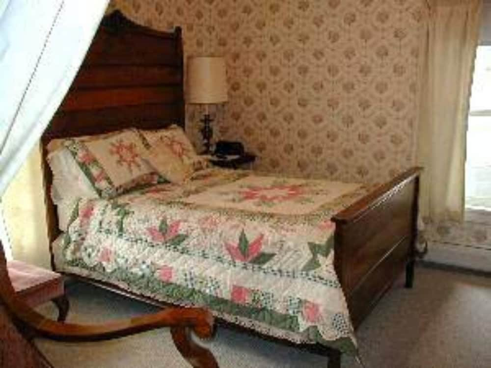 Gallets House B&B 10/22