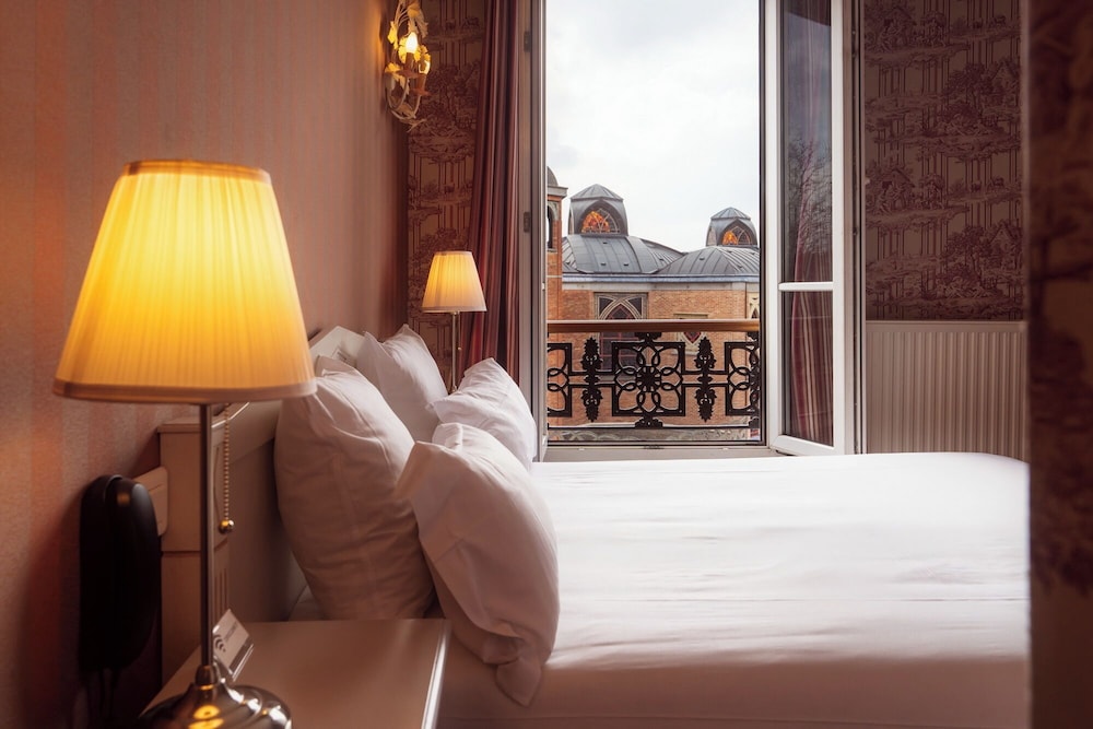 Hotel Regyn S Montmartre 30/58