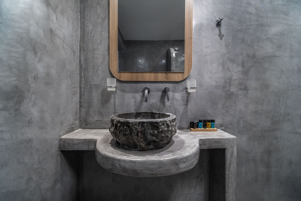 Serenita Luxury Suites 62/71