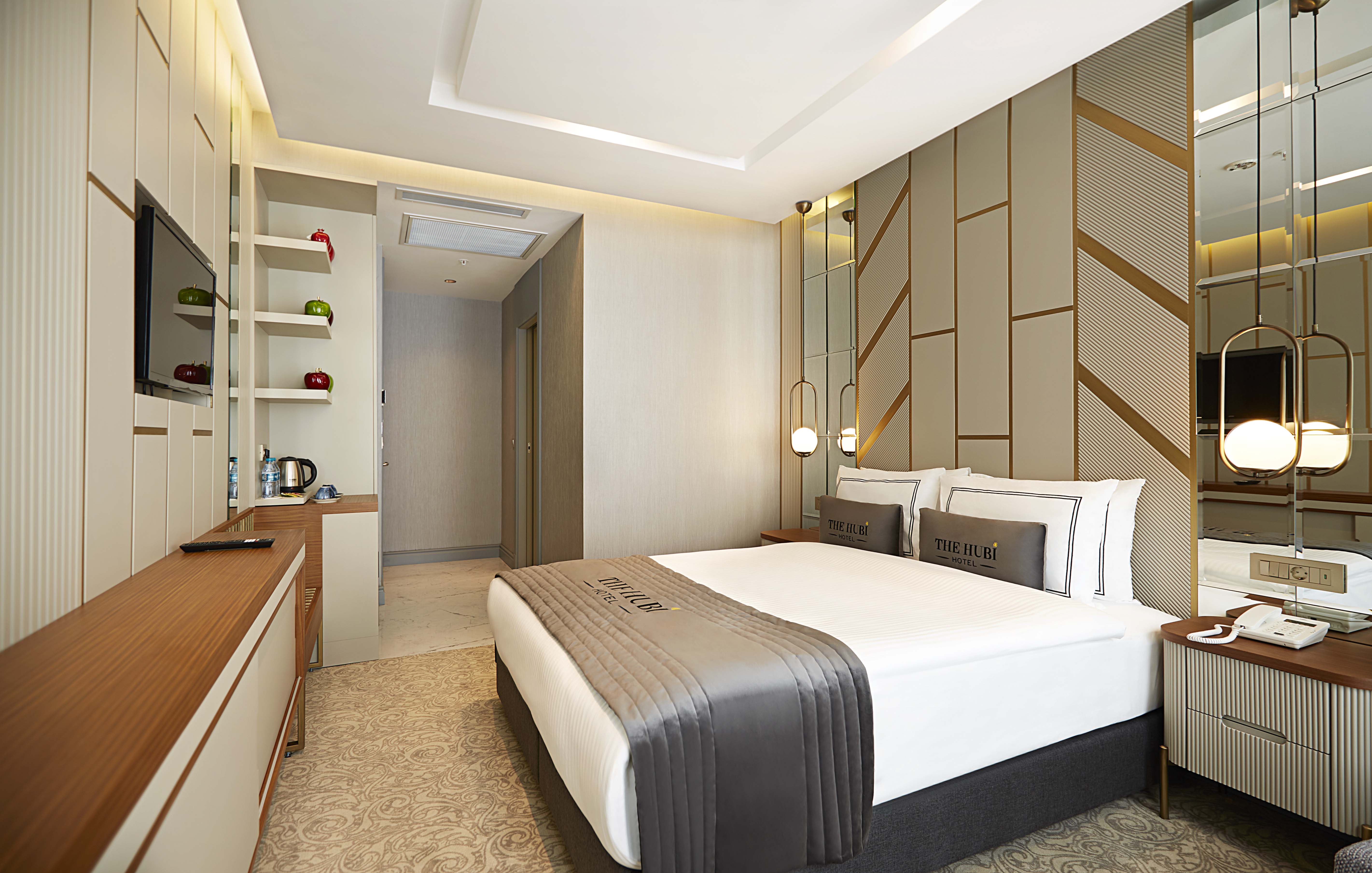 Deluxe, Double Bed