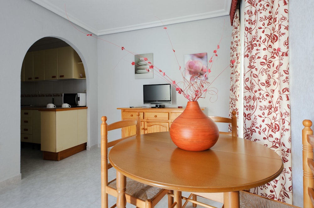 Hostal Alba 34/50