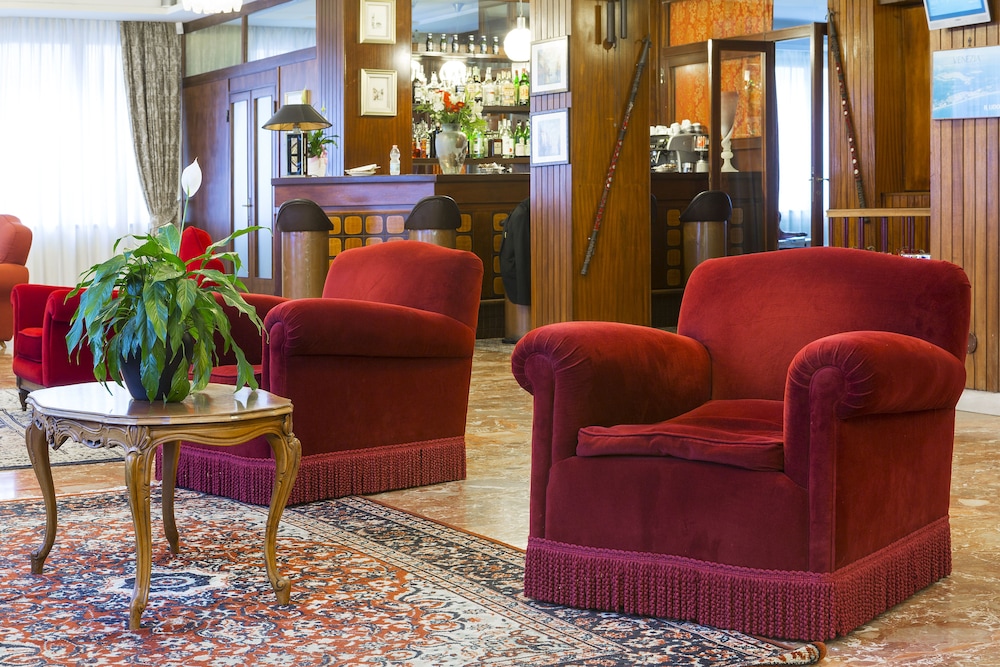Rigel Hotel 6/73