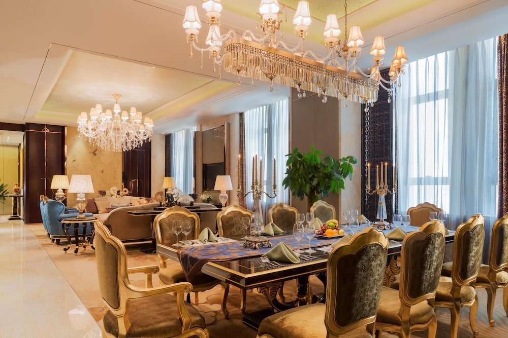 Wanda Realm Chifeng Hotel 13/34