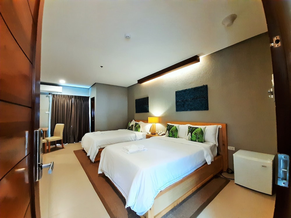 Pearl Vista De Coron Resort Hotel 12/50