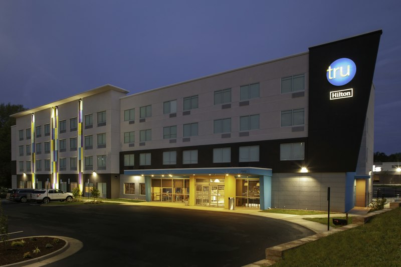 Tru By Hilton Farmville 1/16