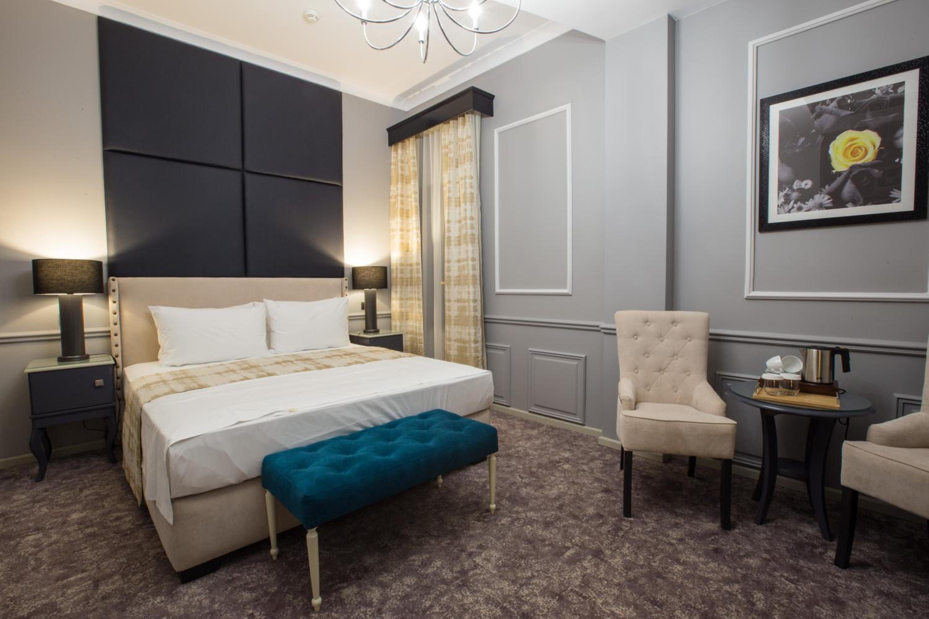 Deluxe, Double Bed