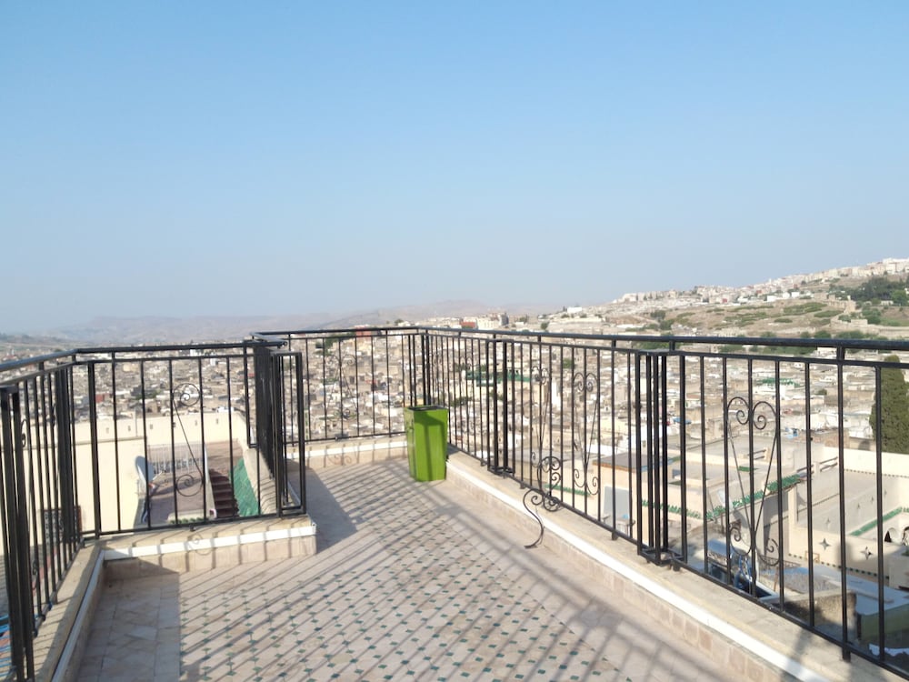 Riad Letchina 42/50