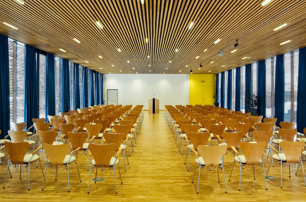 Vienna House by Wyndham Martinspark Dornbirn 37/50