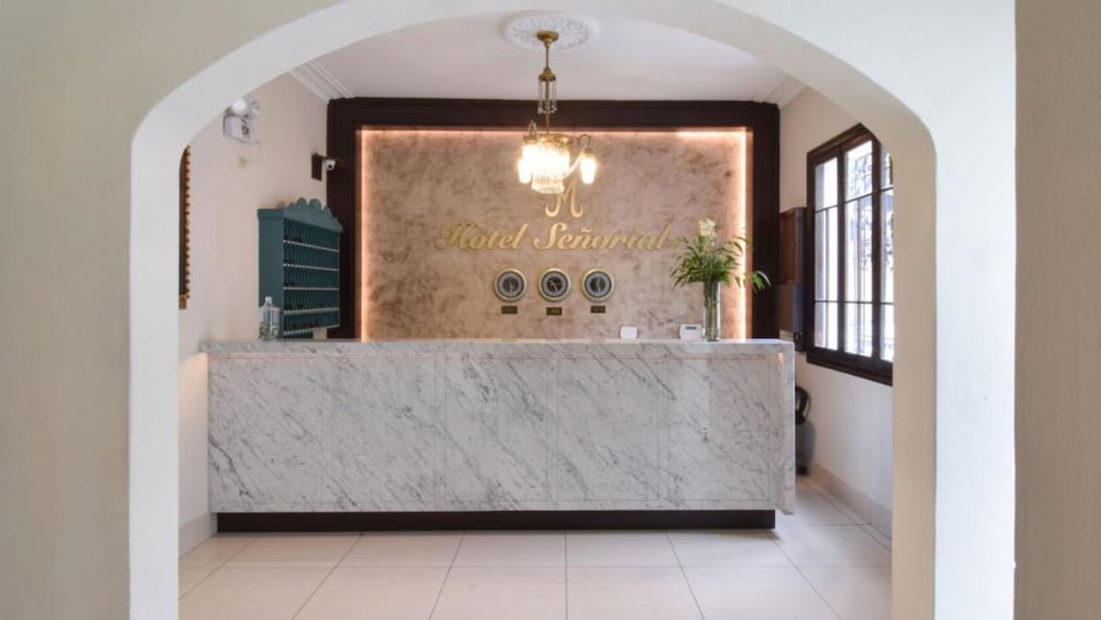 HOTEL SENORIAL 6/52