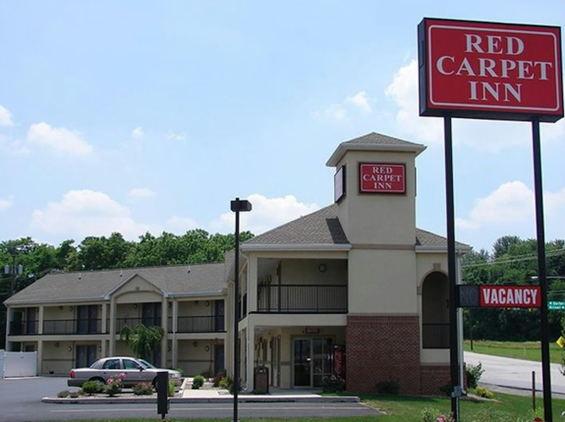 Red Carpet Inn Chambersburg 2/23