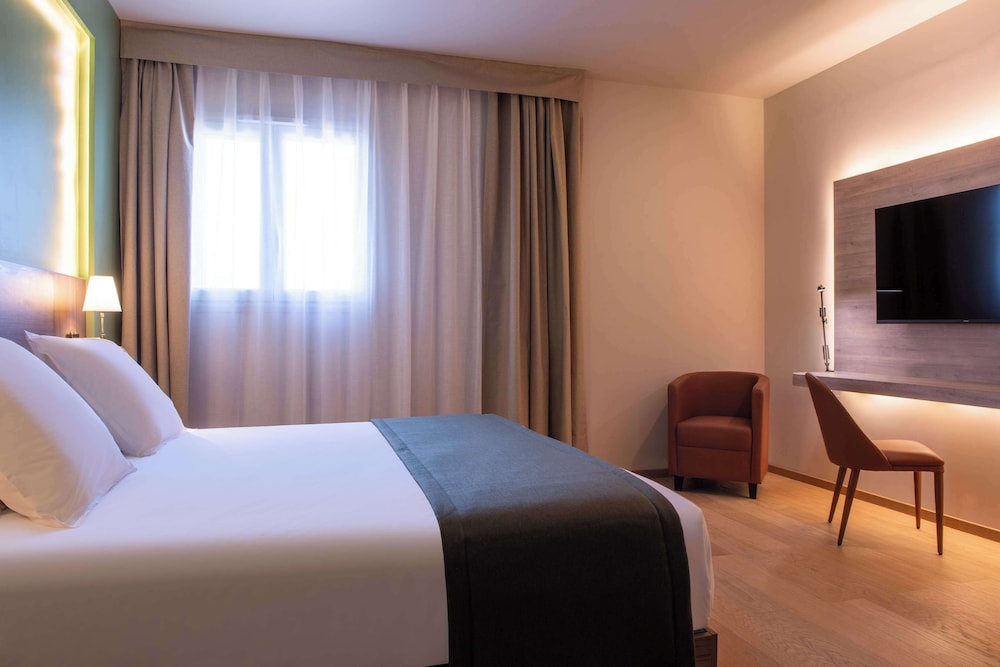Golden Tulip Dieppe 9/47