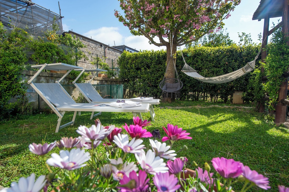 B B La Casa Nel Giardino 53/64