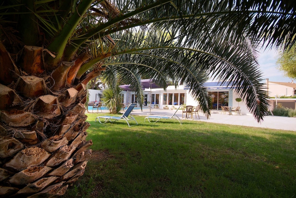 CITOTEL LE MIRAGE 24/38
