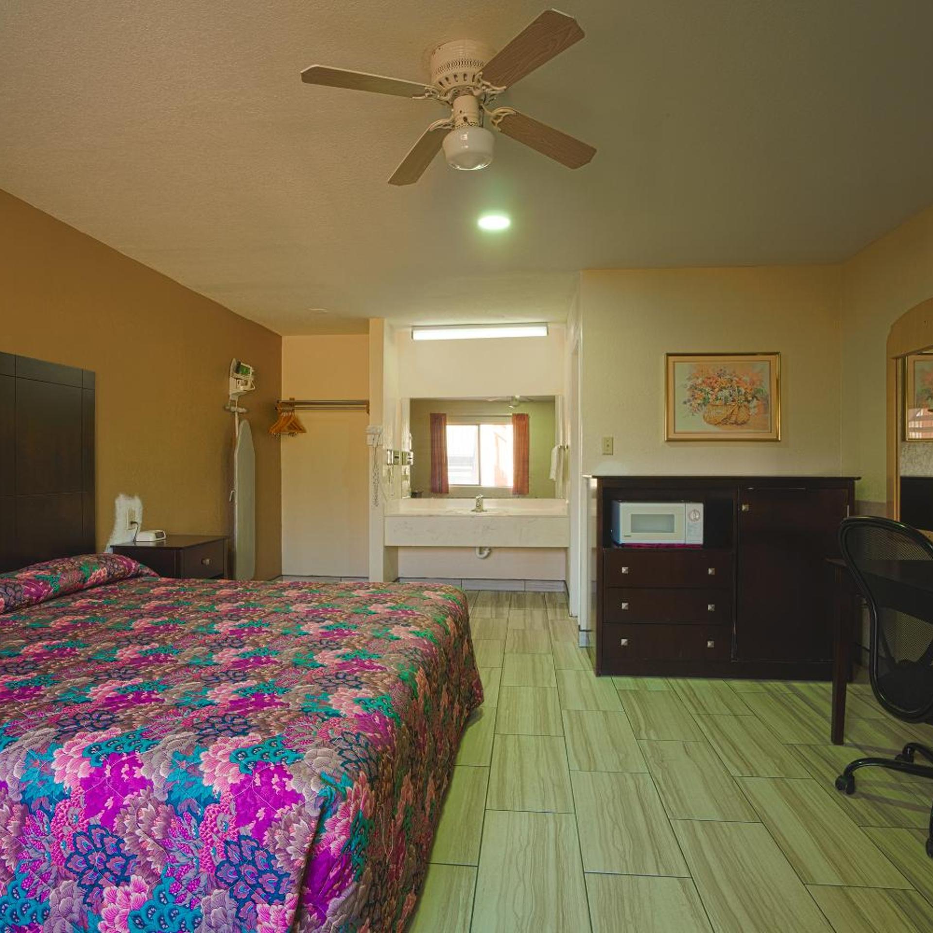 Executive Inn and Suites 20/50