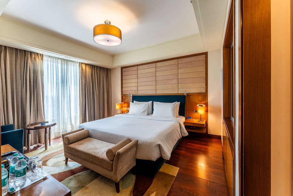 جناح بسرير كينج بغرفة نوم واحدة، Radisson Blu Hotel Indore 3/10