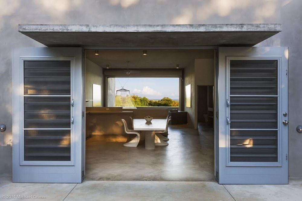 Hix Island House 2/50