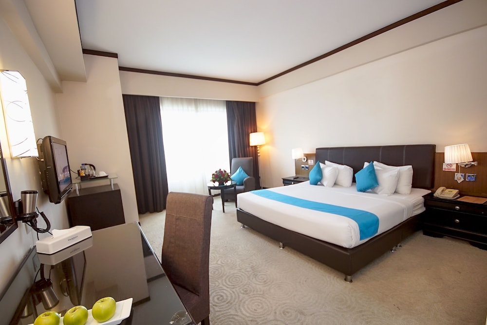 Kinta Riverfront Hotel And Suites 17/63