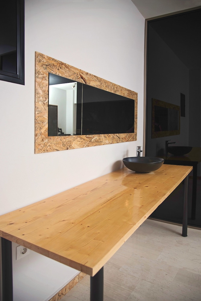 Piraeus Premium Suites 7/50