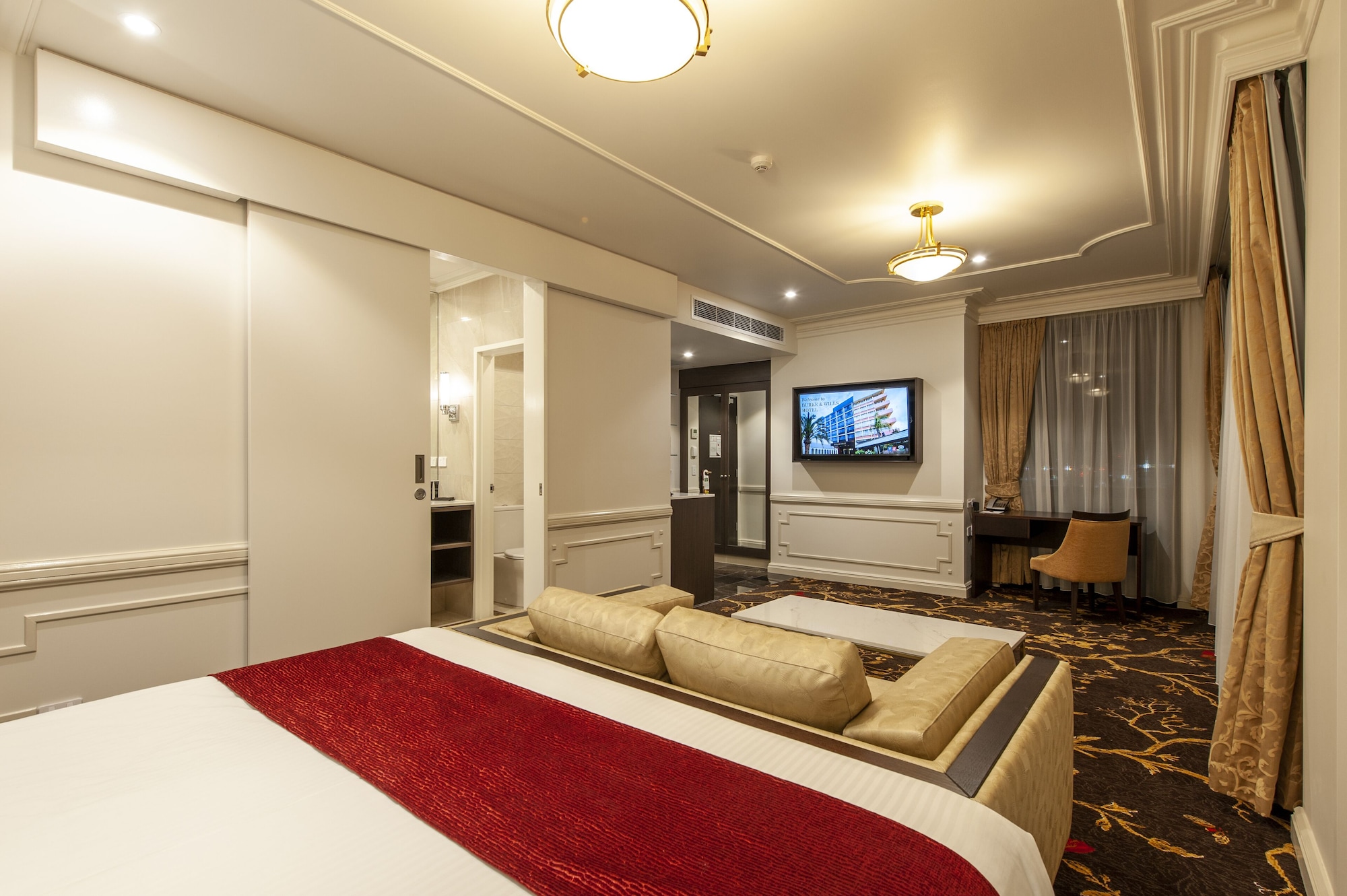 LUXURY, SUITE, KING BED, JETTED TUB, BALCONY
