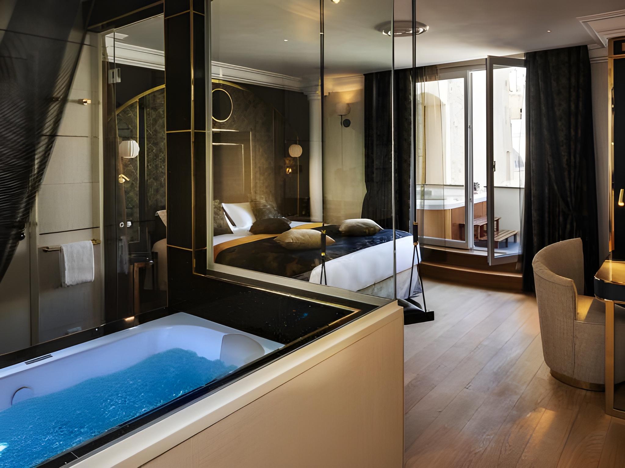Prestige, King Bed, Terrace