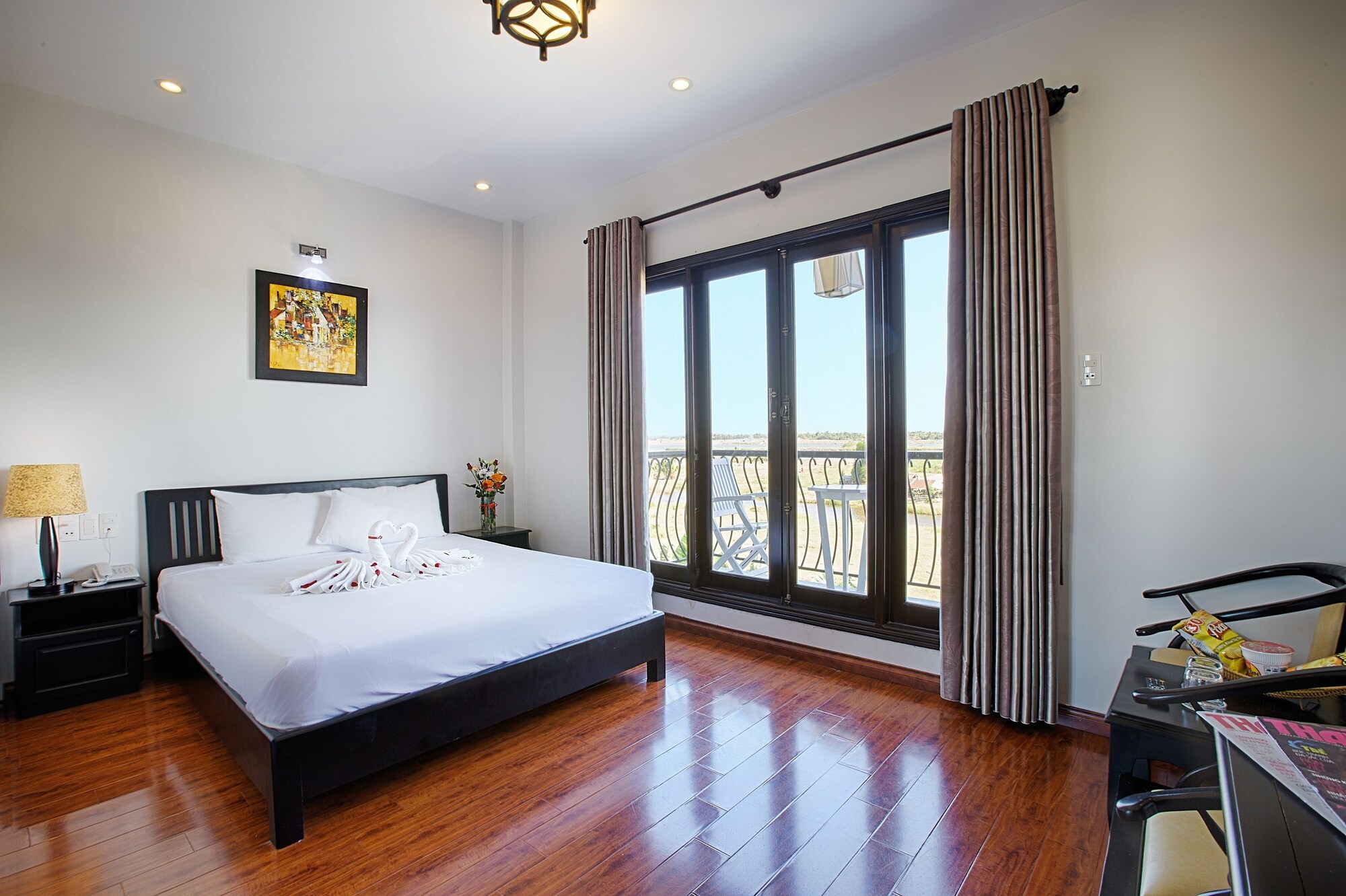 1 BEDROOM, DELUXE, RIVER VIEW