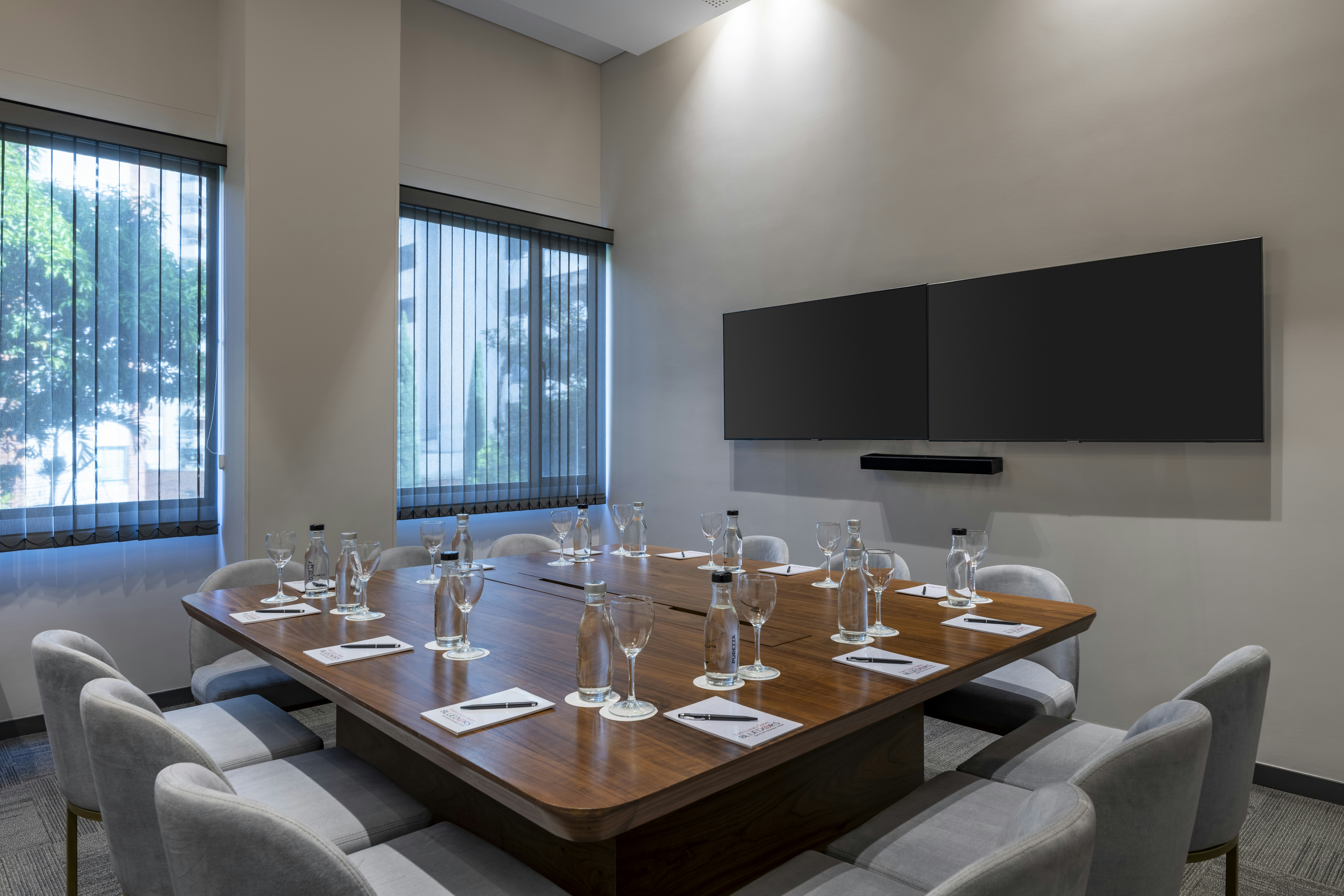 York Medellin, Curio Collection by Hilton 50/60