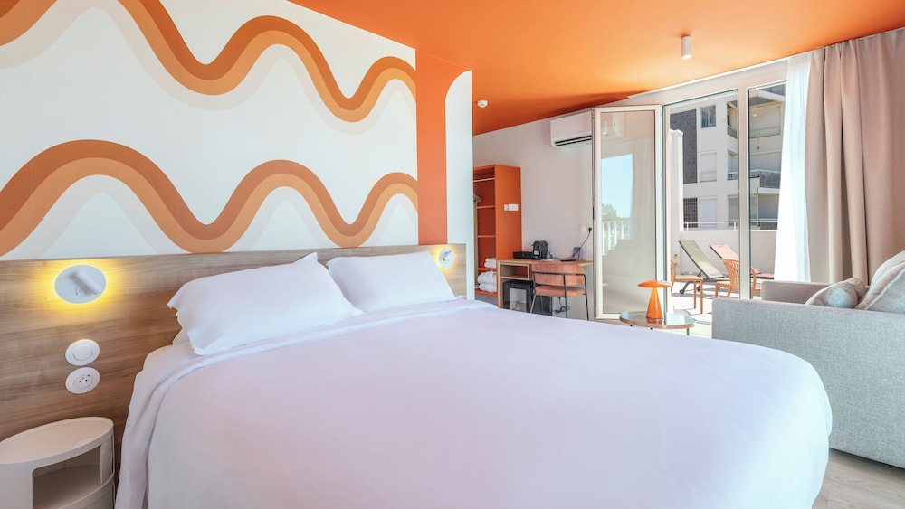 HOTEL BEAU RIVAGE 37/65