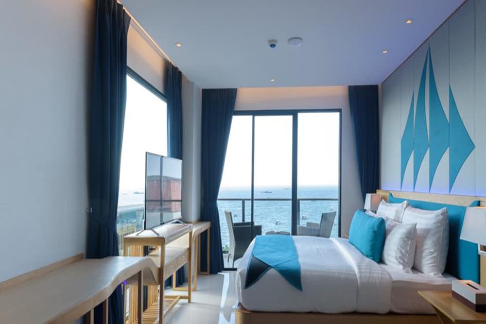 Deep Blue Z10 Pattaya 21/42