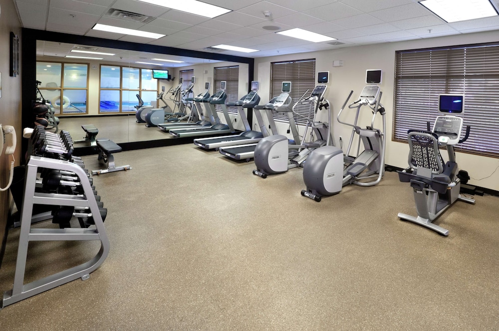 Hilton Garden Inn Ontario/Rancho Cucamonga 28/49