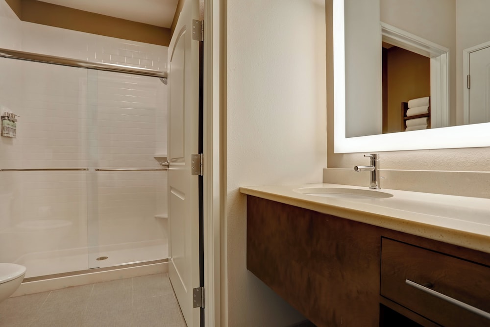 جناح استوديو بسرير كينج بمطبخ، Staybridge Suites Overland Park - Kansas City S 3/3