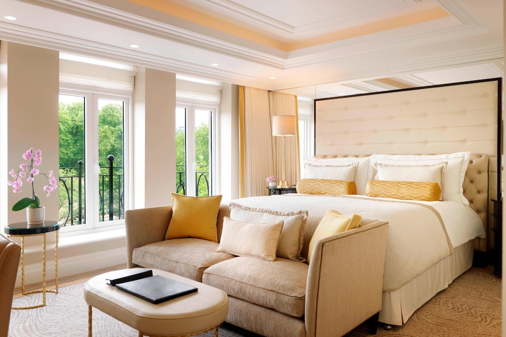 The Wellesley Knightsbridge A Luxury Collection Hotel, London 46/57