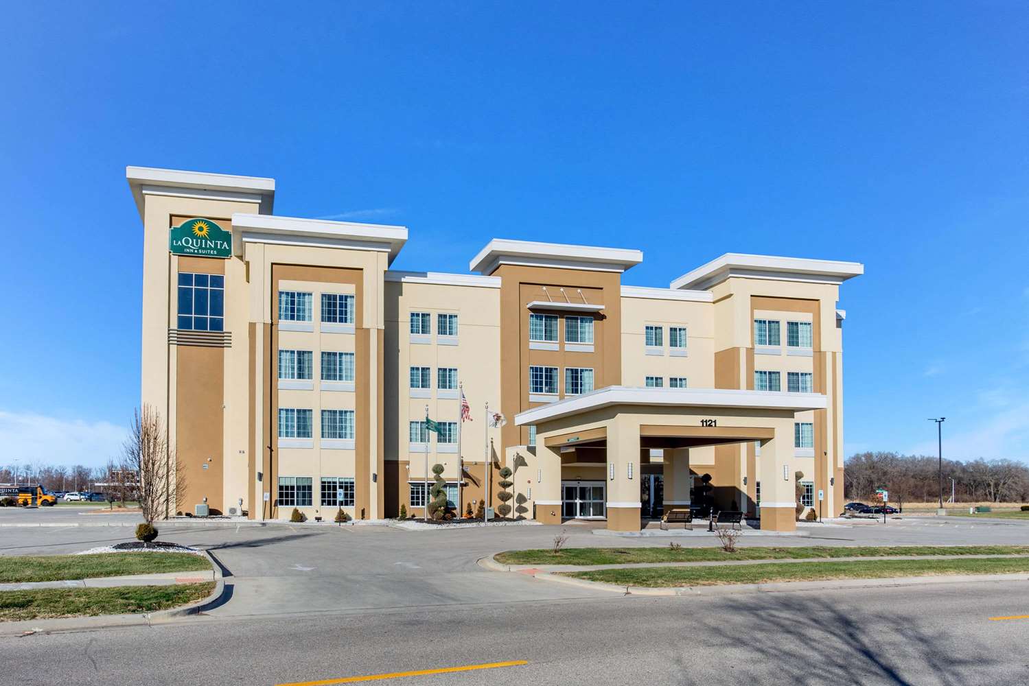 La Quinta Inn And Suites By Wyndham Springfield IL 58/63