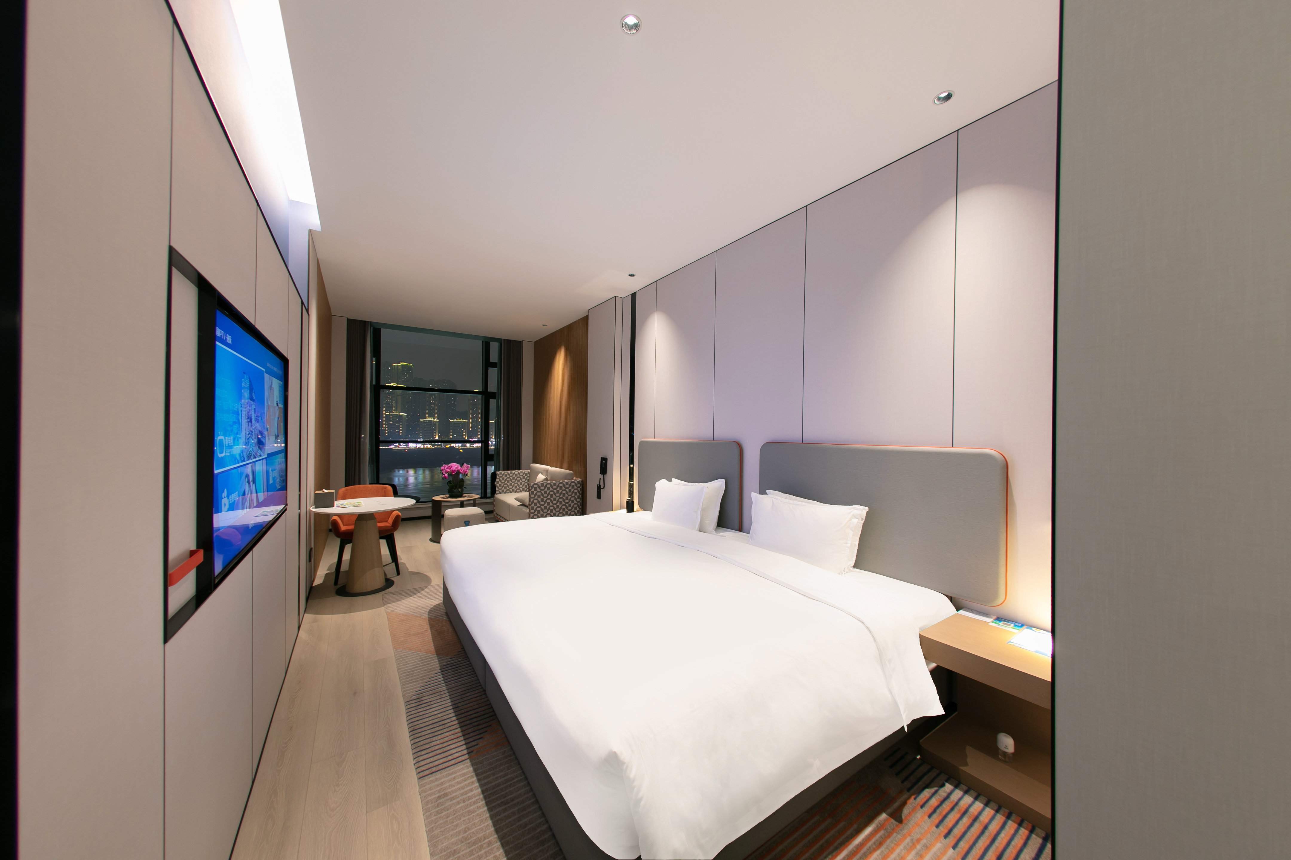 Holiday Inn Express Chongqing Nanbin Road 15/36