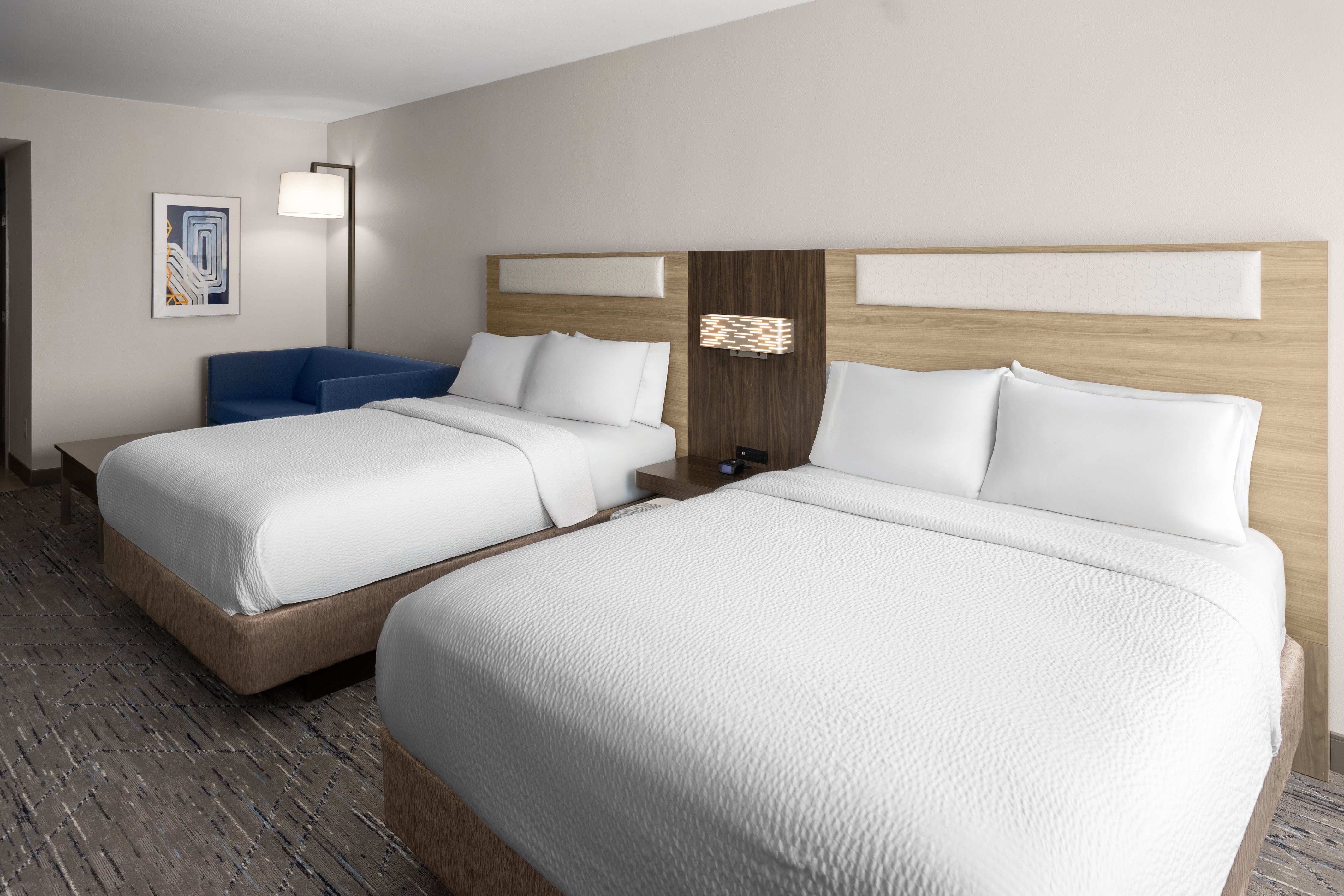 Holiday Inn Express Syracuse-Fairgrounds 21/75