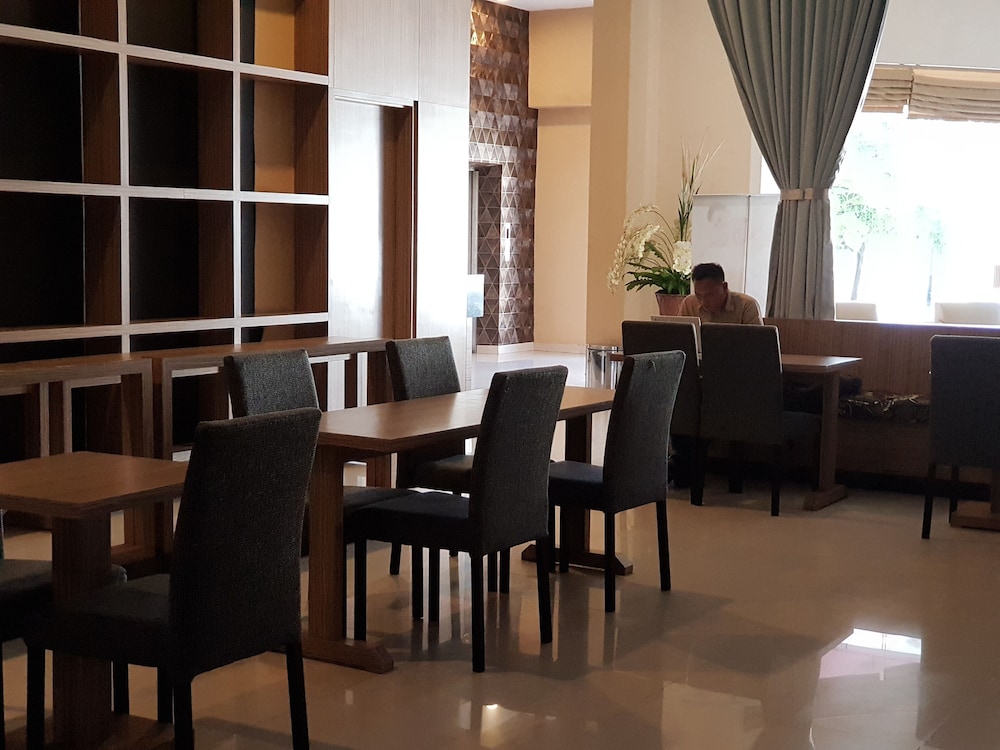 Miracle Hotel Manado 17/23