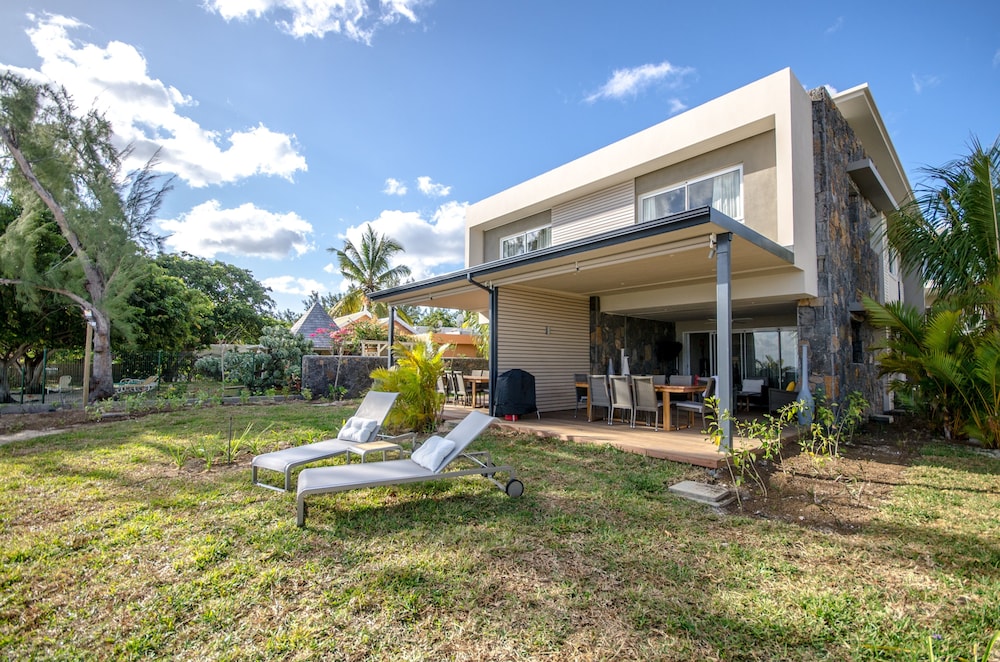 L'escale Beachfront Luxury Suite By Dream Escapes 4/54
