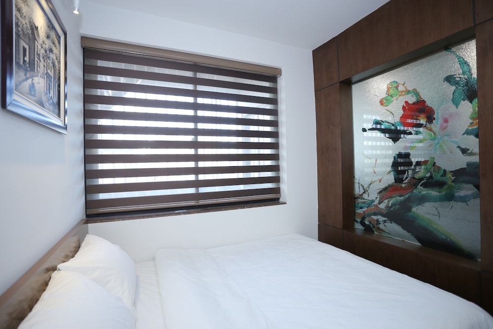DESIGN, STUDIO, SUITE, KING BED