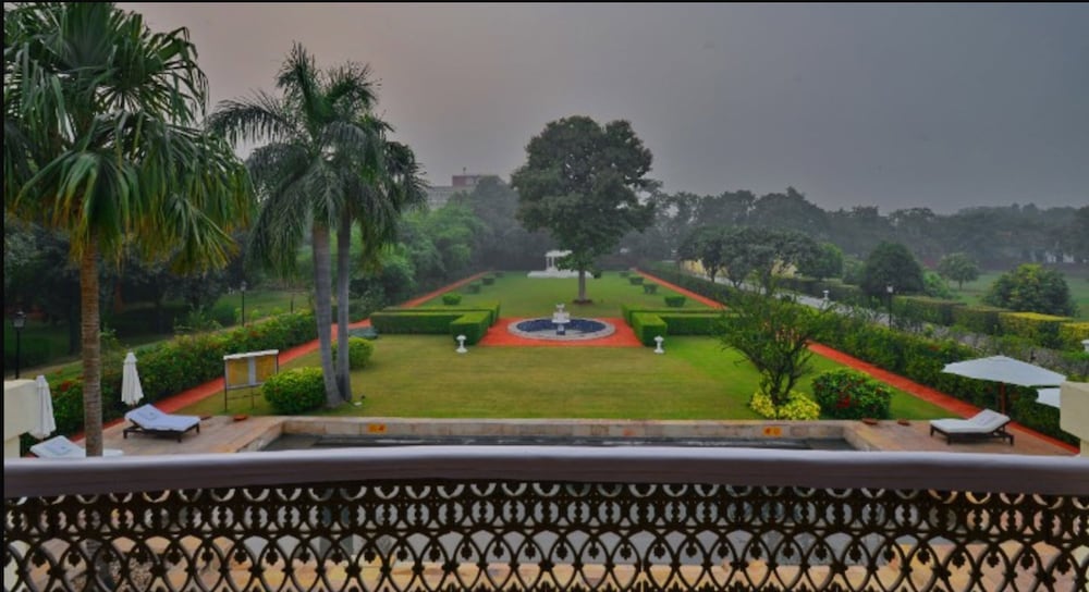 Taj Nadesar Palacevaranasi 65/73
