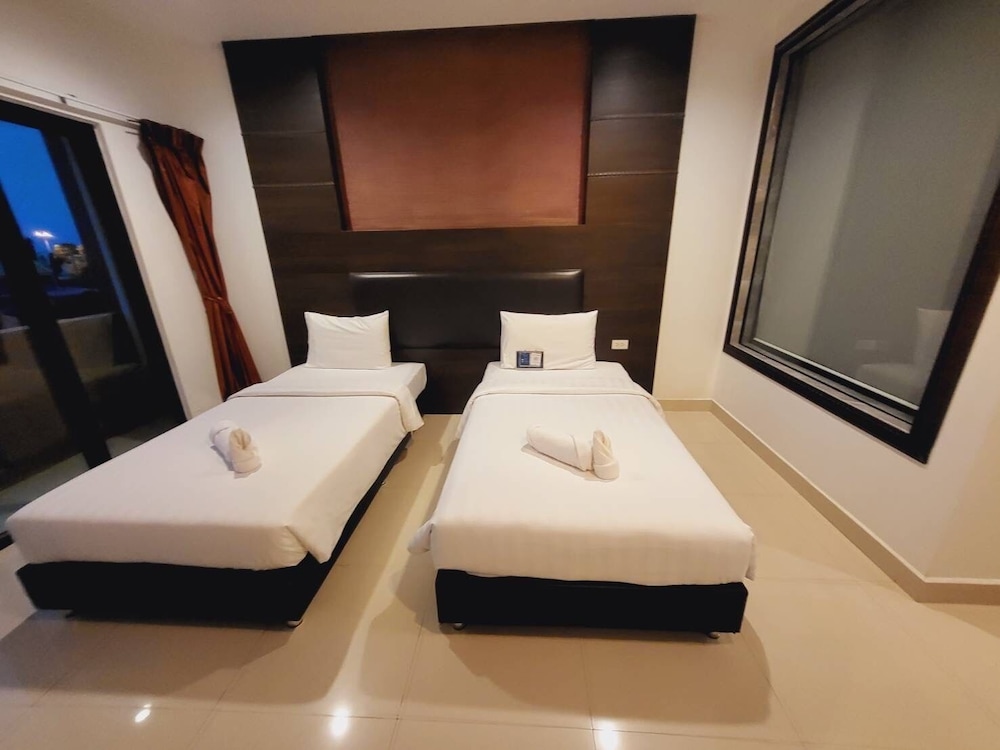 Tribe Hotel Pattaya 15/50