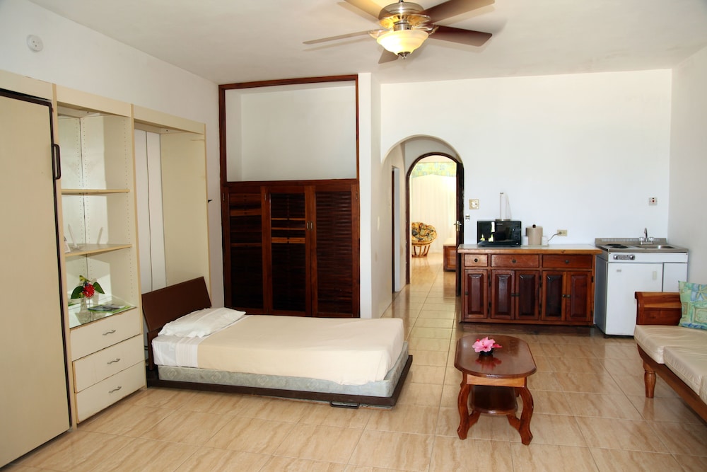 Negril Tree House Resort 17/69