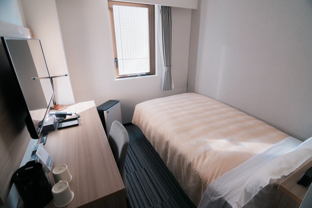 Quintessa Hotel Chiba Funabashi 7/16