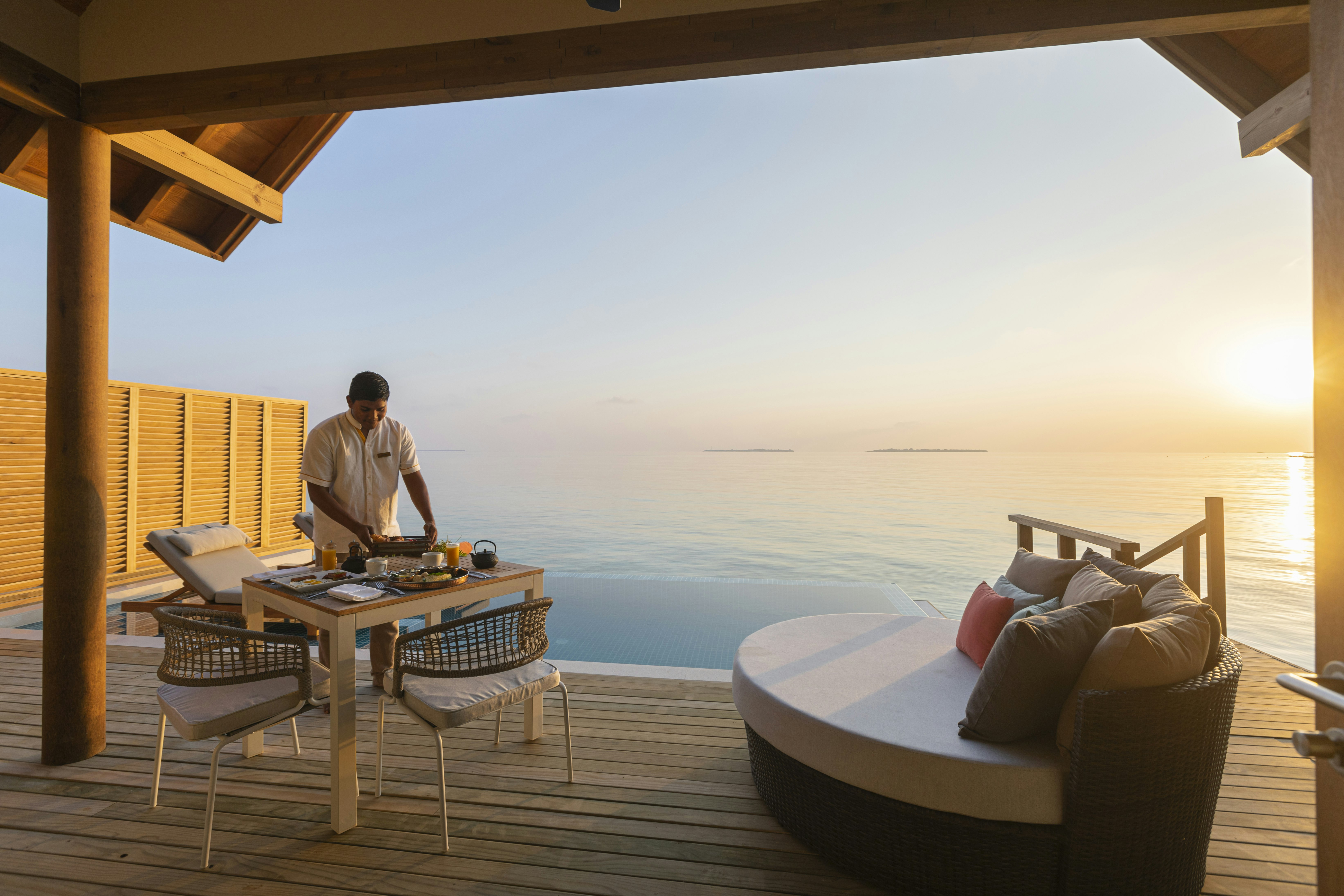 Emerald Faarufushi Resort and Spa 80/94