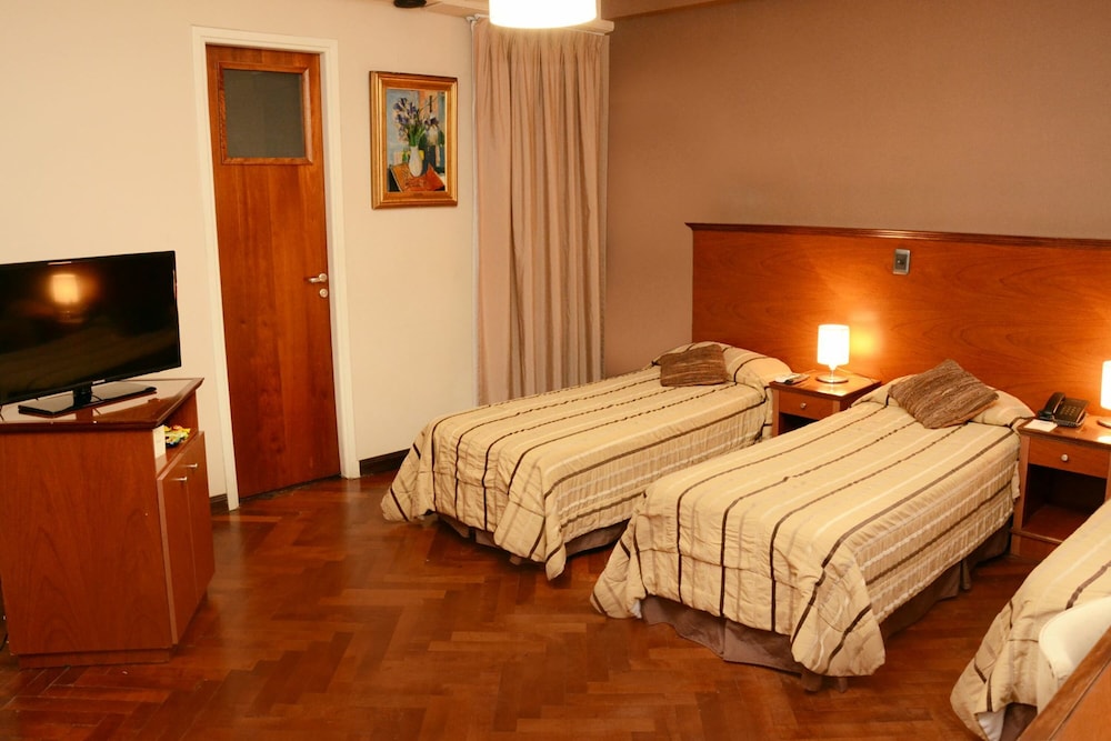 Gran Dora Hotel 11/30