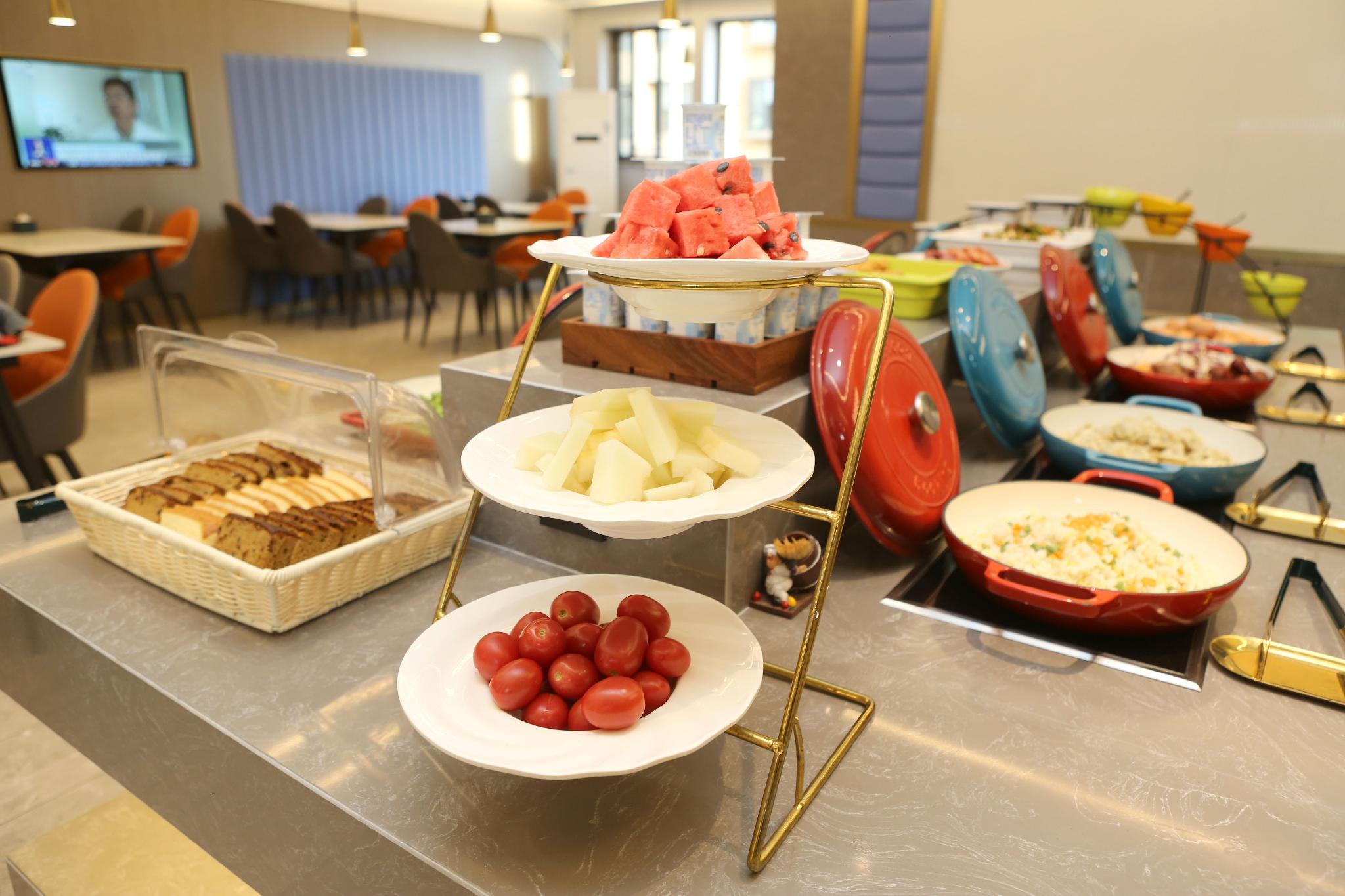 GREENTREE INN TAIYUAN YINGZE DISTRICT JIANSHE(S)ROAD CHANGFENG STREET HOTEL — 7